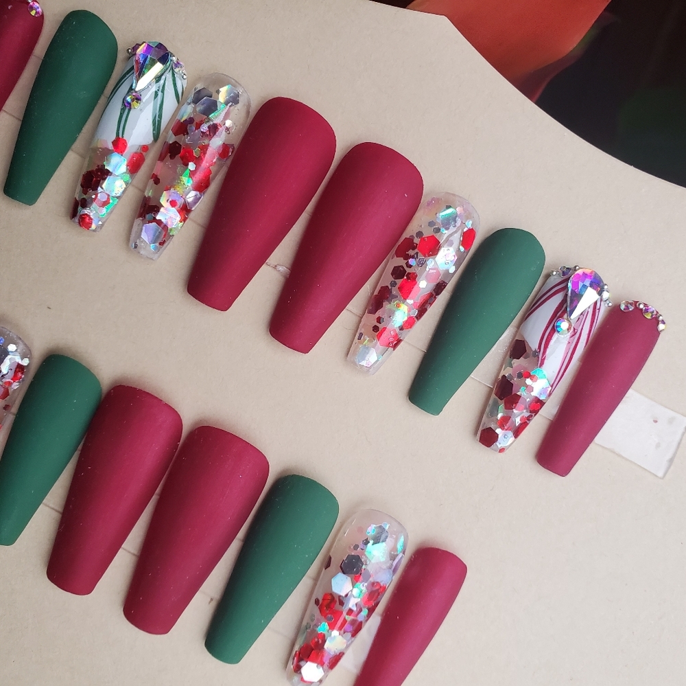 Press on Nails - Picture 2 of 6